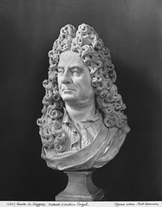 Antoine Coypelin rintakuva (marmori)